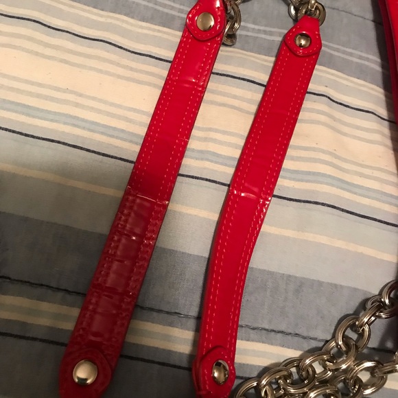 Coach liquid gloss patent leather large bag. - Picture 6 of 7